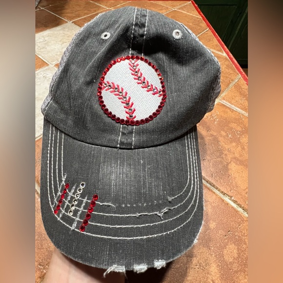LeeLee Rox Swarovski Crystal Baseball Cap - Picture 1 of 12